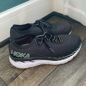 Hoka One One Clifton 5 Knit Running Shoe Women’s Size 6.5 Phantom/Lichen